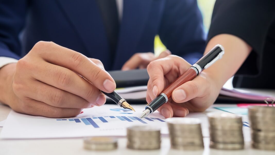 Economía dominicana crece a buen ritmo en 2025, pero enfrenta retos importantes