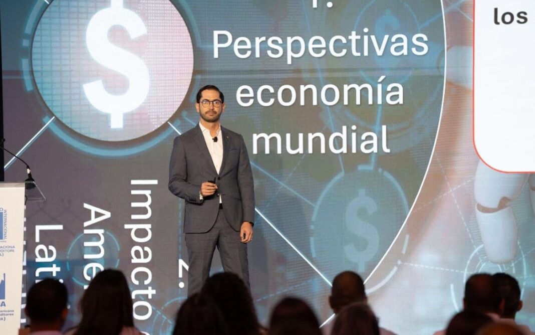 Joel González, jefe del Departamento de Política Monetaria del Banco Central.