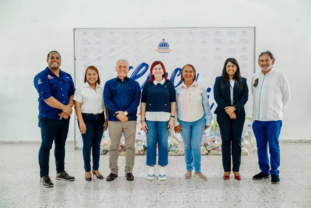 Fideicomiso VBC-RD y PROPEEP realizan jornada ‘Cerca de Ti’ en Ciudad Juan Bosch - Noticias de hoy en República Dominicana | De Último Minuto
