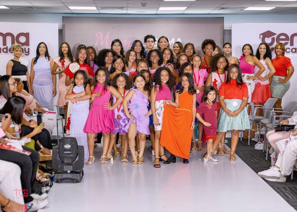 Gema Academy celebra su primer aniversario con emotivo desfile "MOM & GEMA" | 6 | Gema Academy celebra su primer aniversario con emotivo desfile "MOM & GEMA" - Noticias de hoy en República Dominicana | De Último Minuto