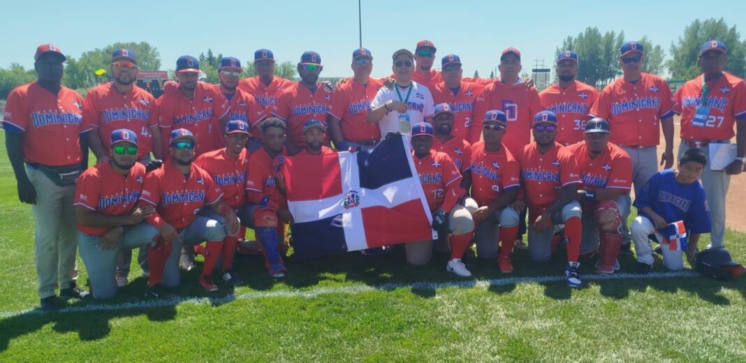 RD supera a Japón en el inicio del Mundial de Softbol en Canadá