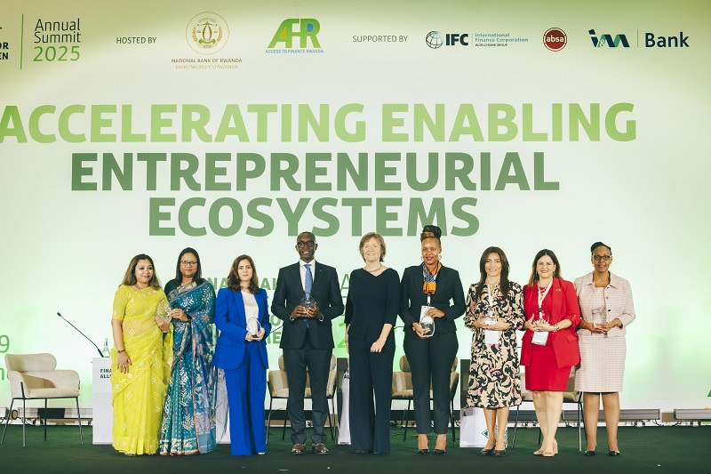 BHD recibe reconocimiento por impulsar la economía femenina | 2 | BHD recibe reconocimiento por impulsar la economía femenina - Noticias de hoy en República Dominicana | De Último Minuto