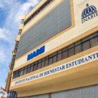 Abinader pondera que la alimentación escolar estará garantizada desde el primer día de clases