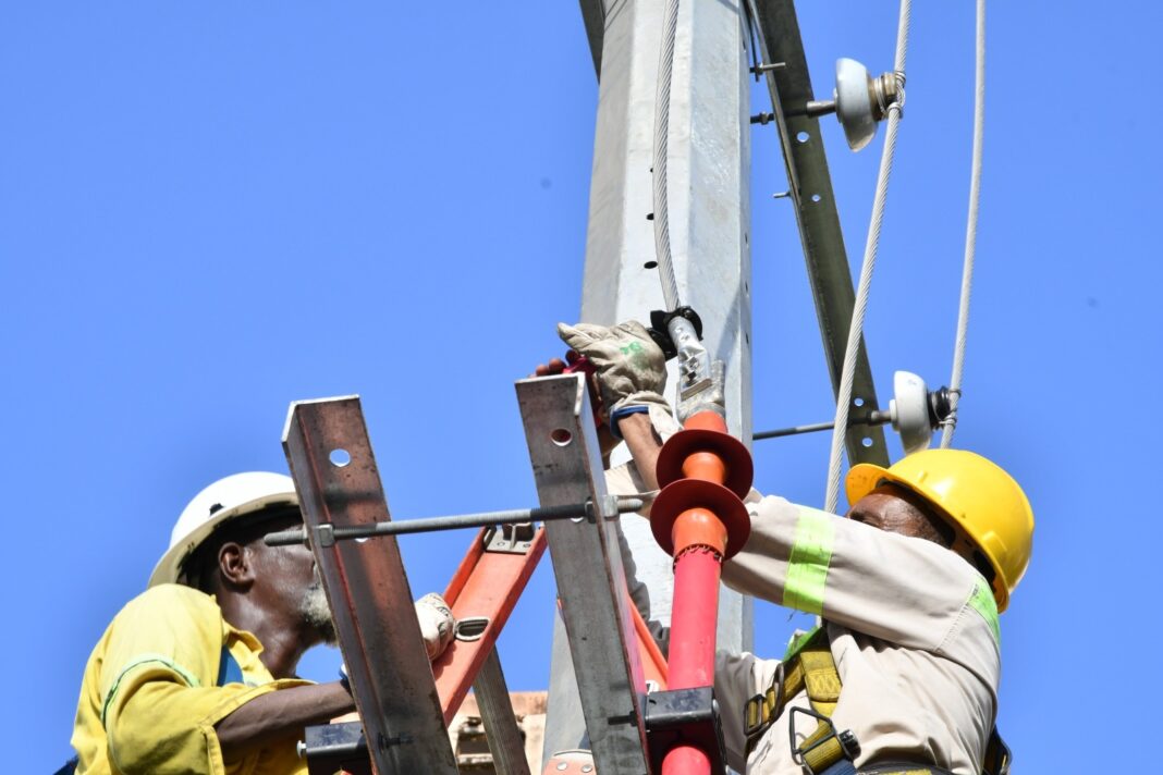 Edeeste descargará Circuito EBRI05 que impactará positivamente más de 12 mil clientes en SDE