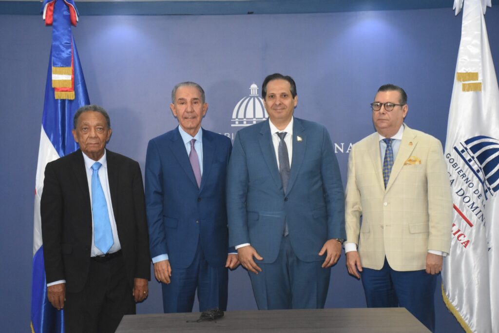 MESCyT y Salud Pública trabajan mecanismos para validar títulos extranjeros | 2 | MESCyT y Salud Pública trabajan mecanismos para validar títulos extranjeros - Noticias de hoy en República Dominicana | De Último Minuto