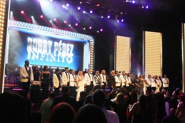 Rubby Pérez Infinito, una noche que quedará para la eternidad | 16 | Rubby Pérez Infinito, una noche que quedará para la eternidad - Noticias de hoy en República Dominicana | De Último Minuto