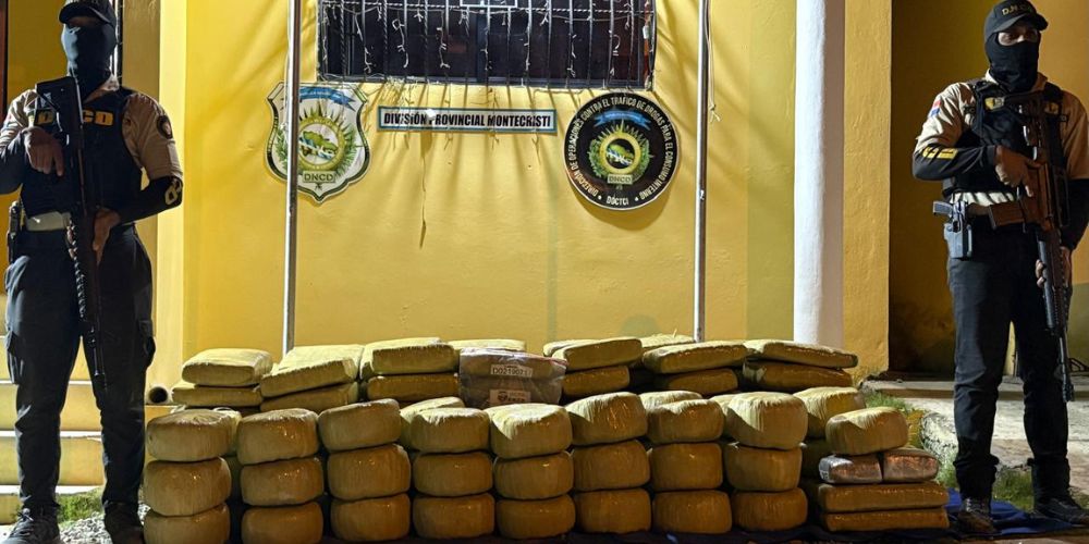 DNCD confisca cargamento de más de 1, 300 libras de presunta marihuana en Montecristi