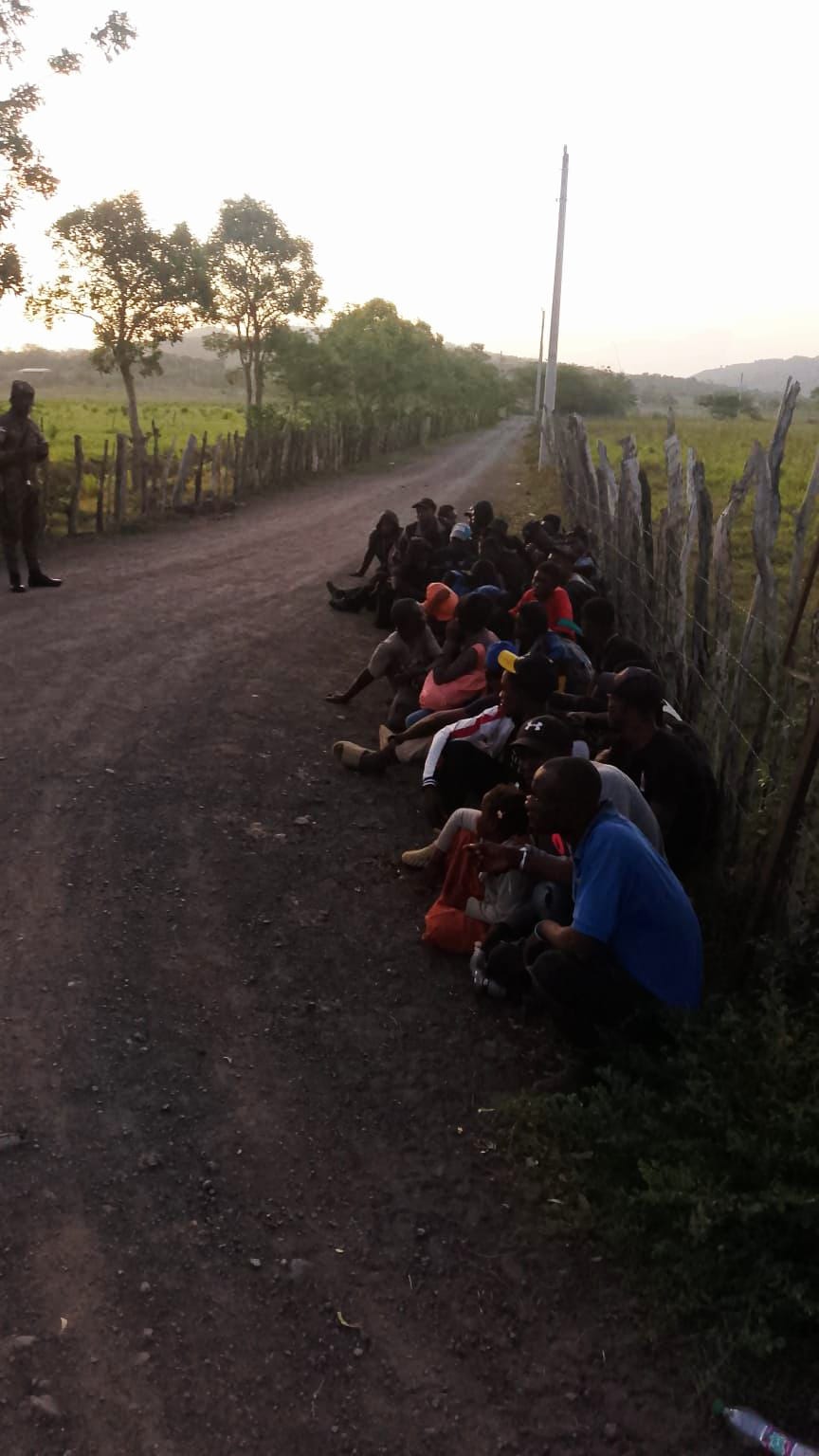 En operativos de interdicción Ejército apresa 48 indocumentados en Dajabón y Santiago Rodríguez