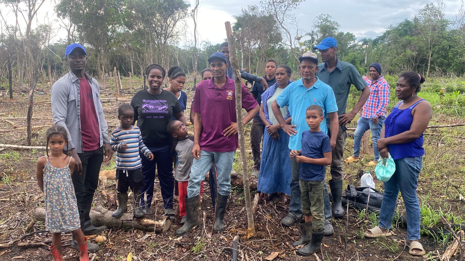 Parceleros denuncian intento de despojo de tierras en Los Arroyos 1 de Monte Plata