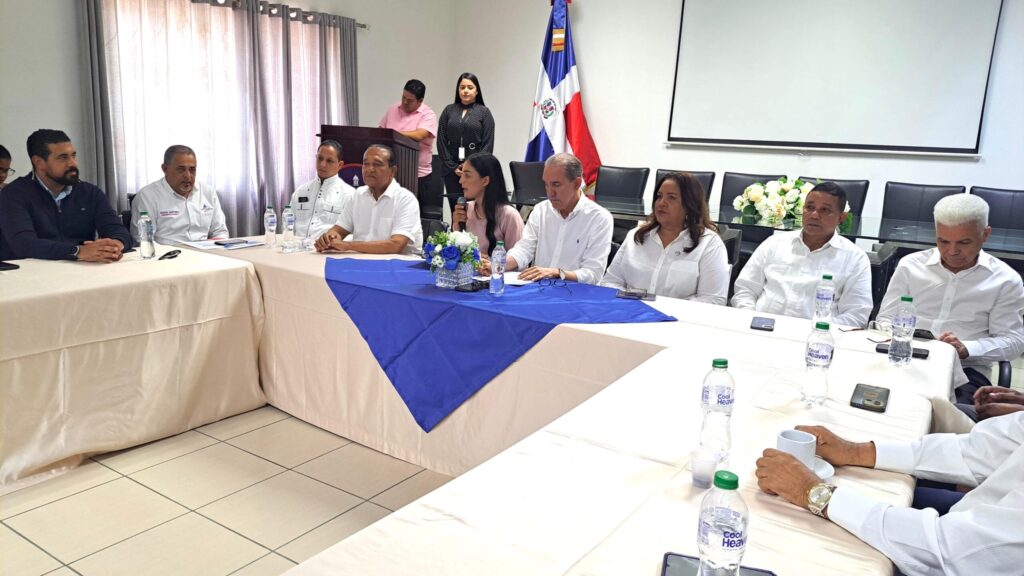 García Fermín resalta construcción del Centro Regional UASD en Santiago Rodríguez - Noticias de hoy en República Dominicana | De Último Minuto