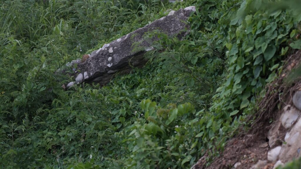 Residentes en Santa Clara, Manoguayabo, temen ocurra tragedia tras colapso de calle hace 6 años | 7 | Residentes en Santa Clara, Manoguayabo, temen ocurra tragedia tras colapso de calle hace 6 años - Noticias de hoy en República Dominicana | De Último Minuto