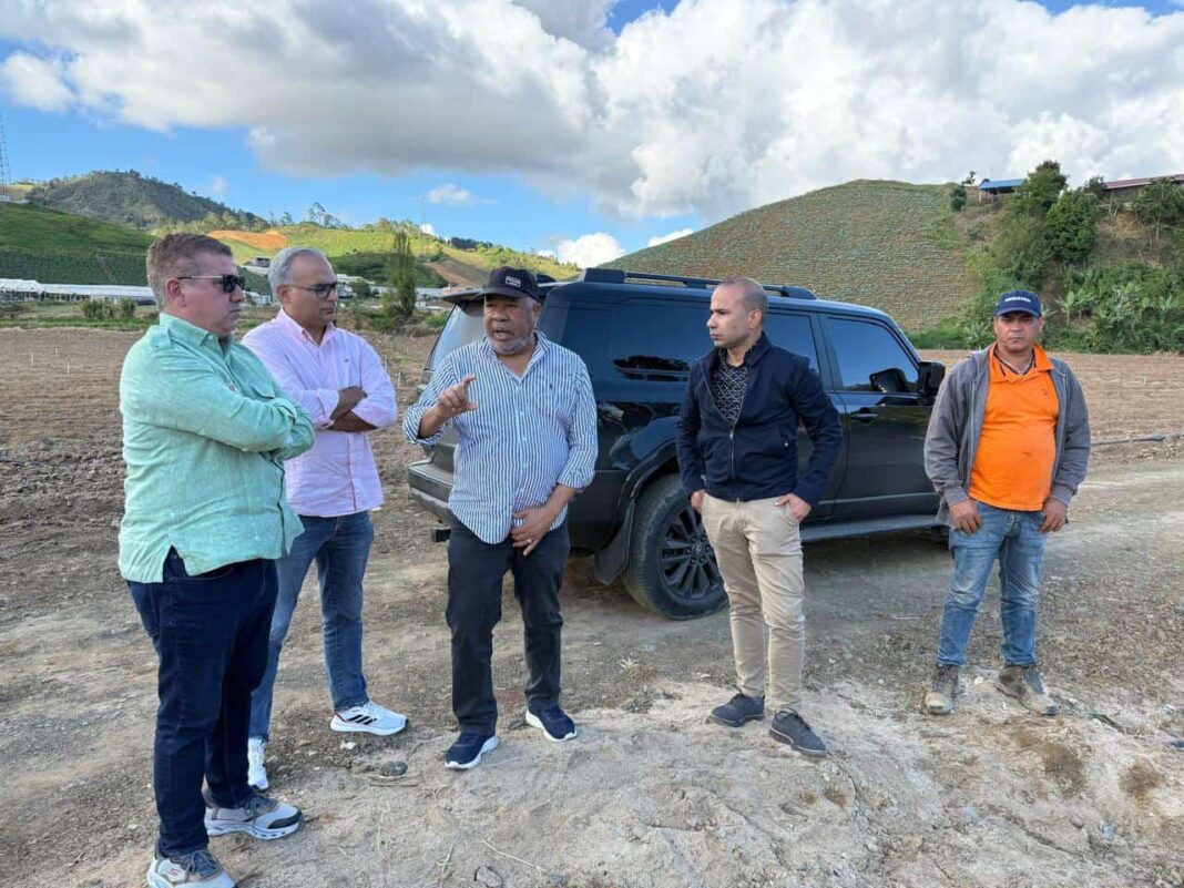 FP expone incumplimientos del Gobierno en Tireo: presenta lista de obras prometidas y olvidadas