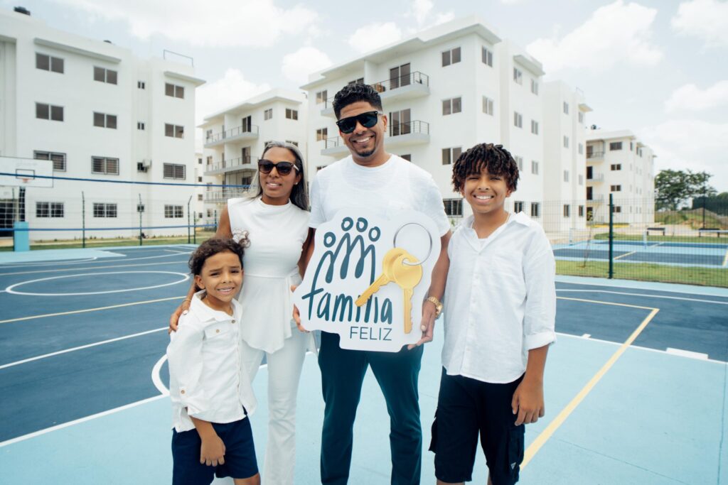 Con una inversión de RD$182 millones, Abinader entrega 72 nuevos apartamentos en Boca Chica | 2 | Con una inversión de RD$182 millones, Abinader entrega 72 nuevos apartamentos en Boca Chica - Noticias de hoy en República Dominicana | De Último Minuto