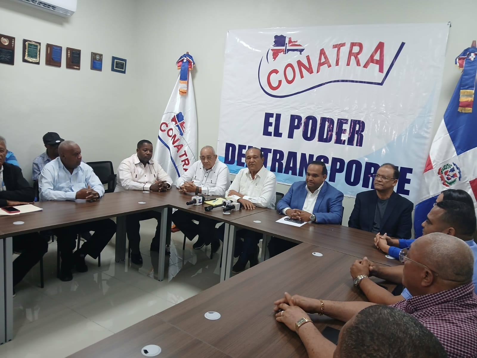Conatra advierte posible alza en pasajes por nuevas cargas fiscales - Noticias de hoy en República Dominicana | De Último Minuto