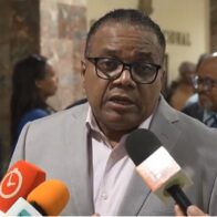 Senado reconoce a Pochy Familia por su trayectoria en el merengue