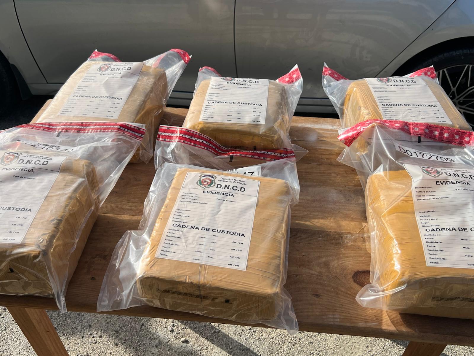 Ocupan 140 paquetes de marihuana en operaciones de interdicción ejecutadas en el AILA y Barahona