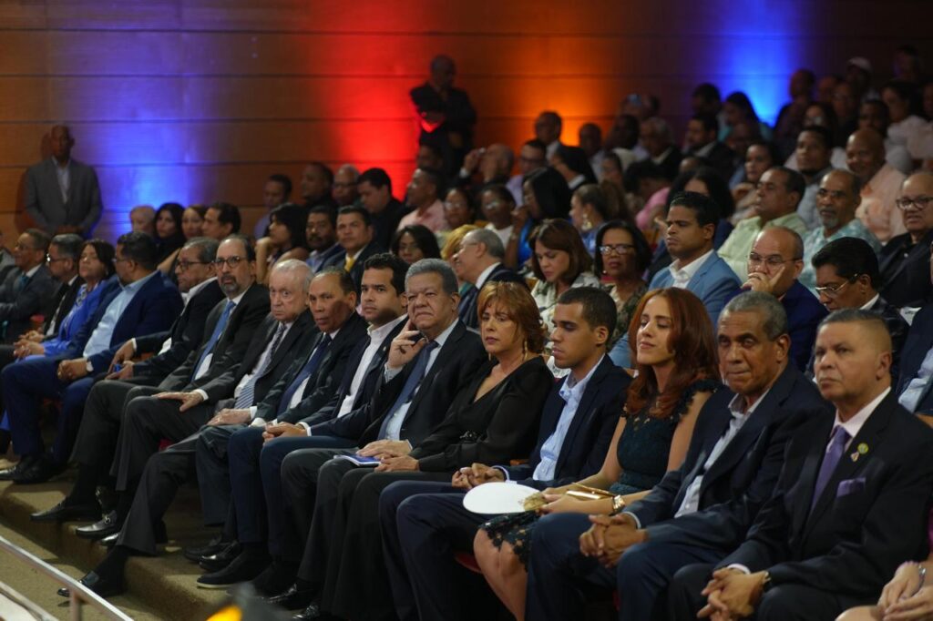 “Detrás de la Tormenta es Donde Habita el Silencio”, libro que aborda sobre cómo vencer las limitaciones del autismo | 2 | “Detrás de la Tormenta es Donde Habita el Silencio”, libro que aborda sobre cómo vencer las limitaciones del autismo - Noticias de hoy en República Dominicana | De Último Minuto