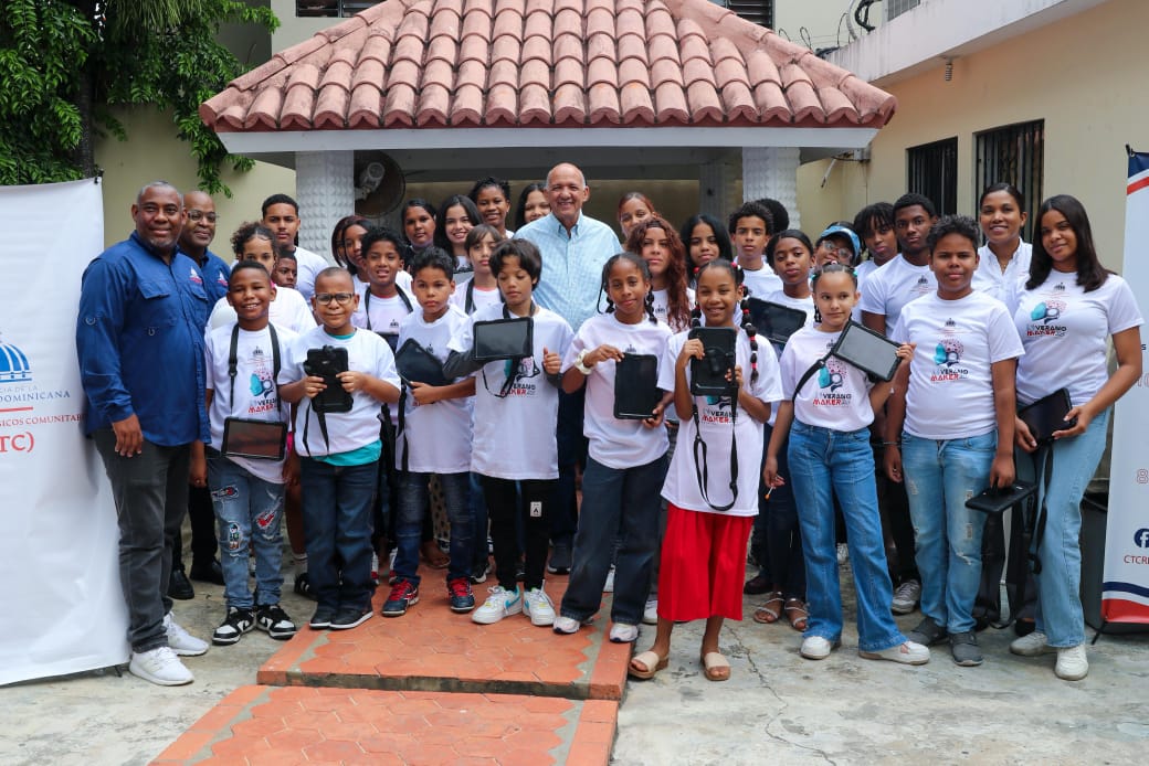 Campamento “Verano Maker 2025” finaliza con éxito en los Centros Tecnológicos Comunitarios