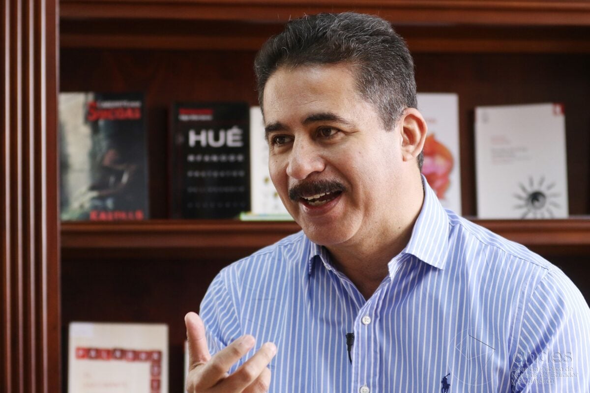 Fallece el escritor Edgar Allan García, referente de la literatura ecuatoriana