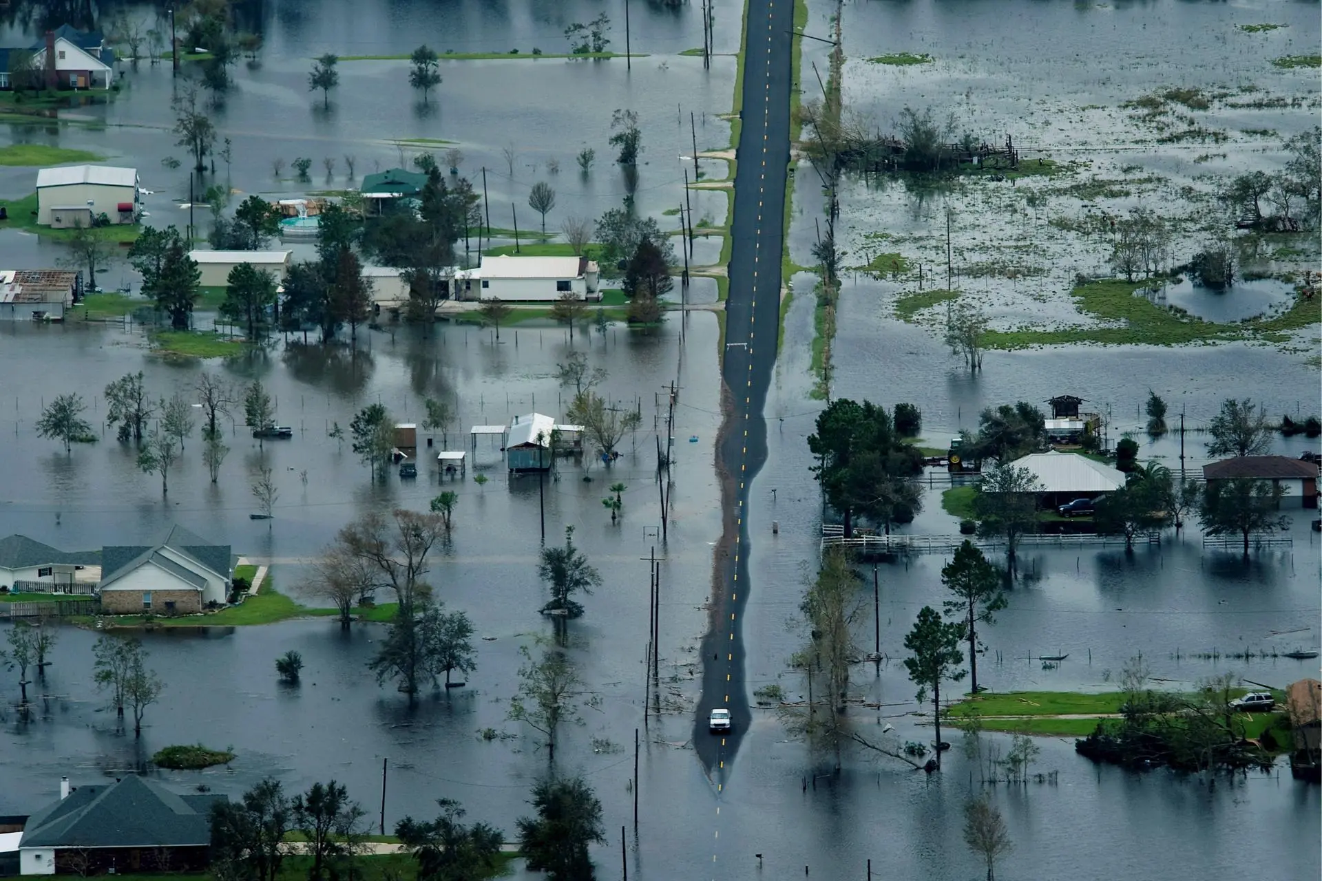 Las inundaciones en Texas dejan al menos 13 muertos y decenas de desaparecidos - Noticias de hoy en República Dominicana | De Último Minuto