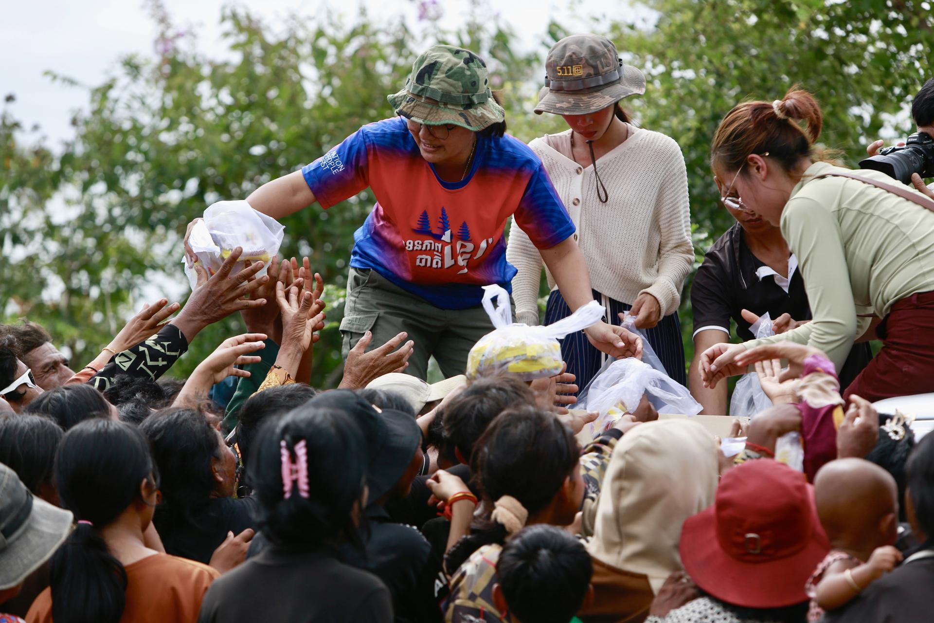 El conflicto entre Tailandia y Camboya se extiende al sur entre llamadas a la contención