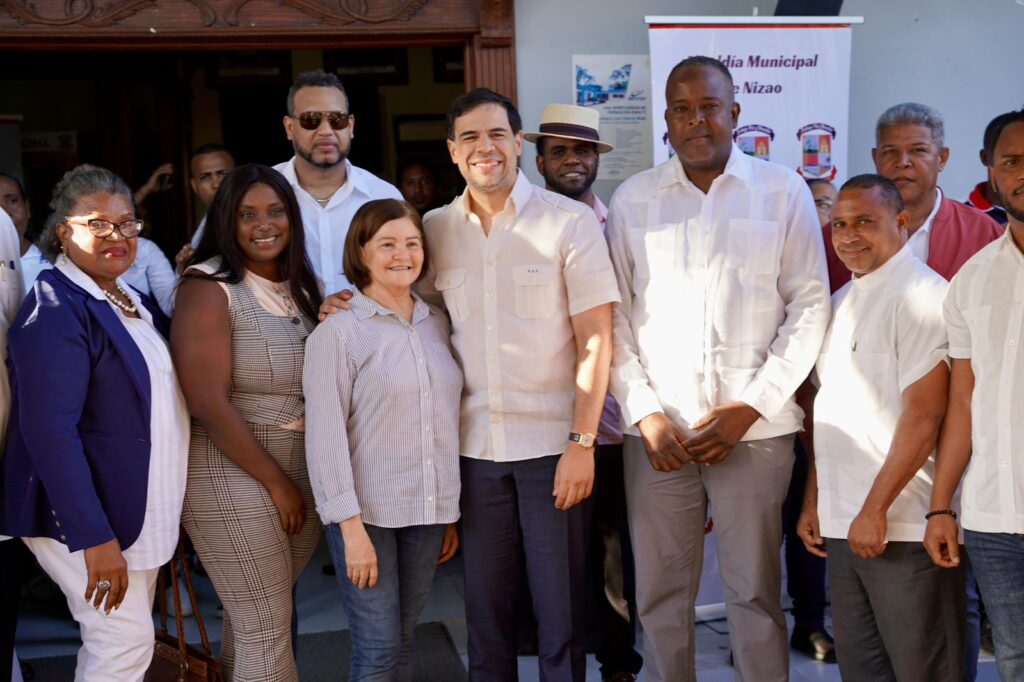 Roberto Ángel Salcedo desarrolla amplia agenda cultural en Azúa, Peravia, Montecristi y Monseñor Nouel - Noticias de hoy en República Dominicana | De Último Minuto