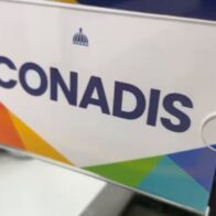 CONADIS asegura acceso educativo a niño con discapacidad tras solicitud de madre en La Romana