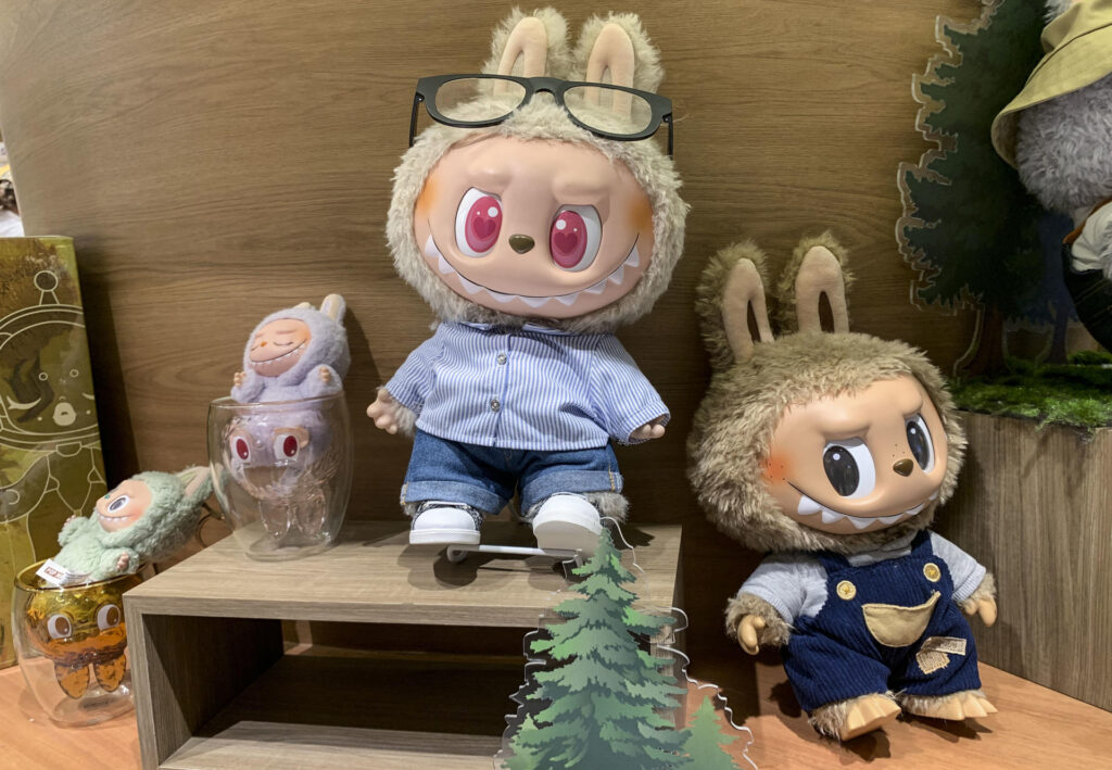 El 'fenómeno Labubu' corona a Pop Mart y a las jugueteras chinas | 2 | El 'fenómeno Labubu' corona a Pop Mart y a las jugueteras chinas - Noticias de hoy en República Dominicana | De Último Minuto