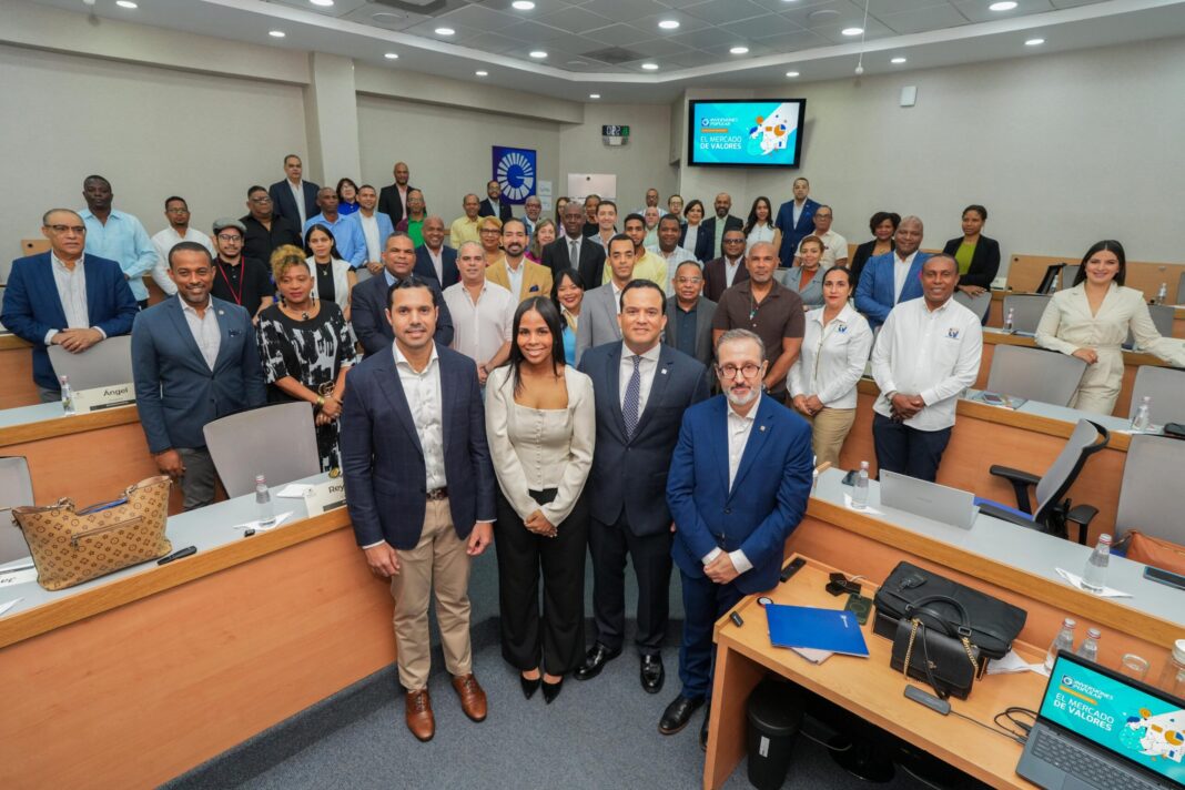 Banco Popular impulsa educación sobre mercado de valores en periodistas y comunicadores