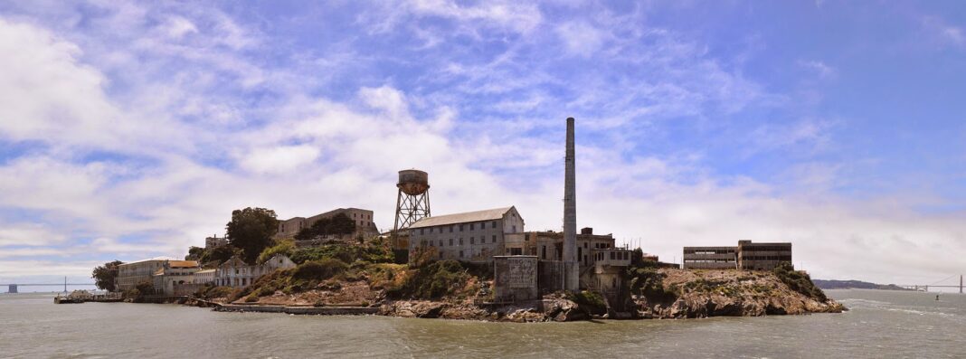 Ordenan el cierre del centro Alcatraz en un plazo de 60 días