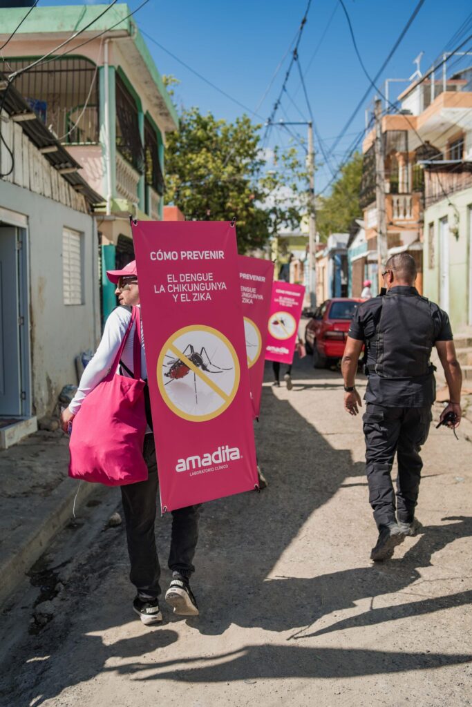 Amadita Laboratorio Clínico realiza jornada educativa contra el dengue en 5 provincias | 2 | Amadita Laboratorio Clínico realiza jornada educativa contra el dengue en 5 provincias - Noticias de hoy en República Dominicana | De Último Minuto