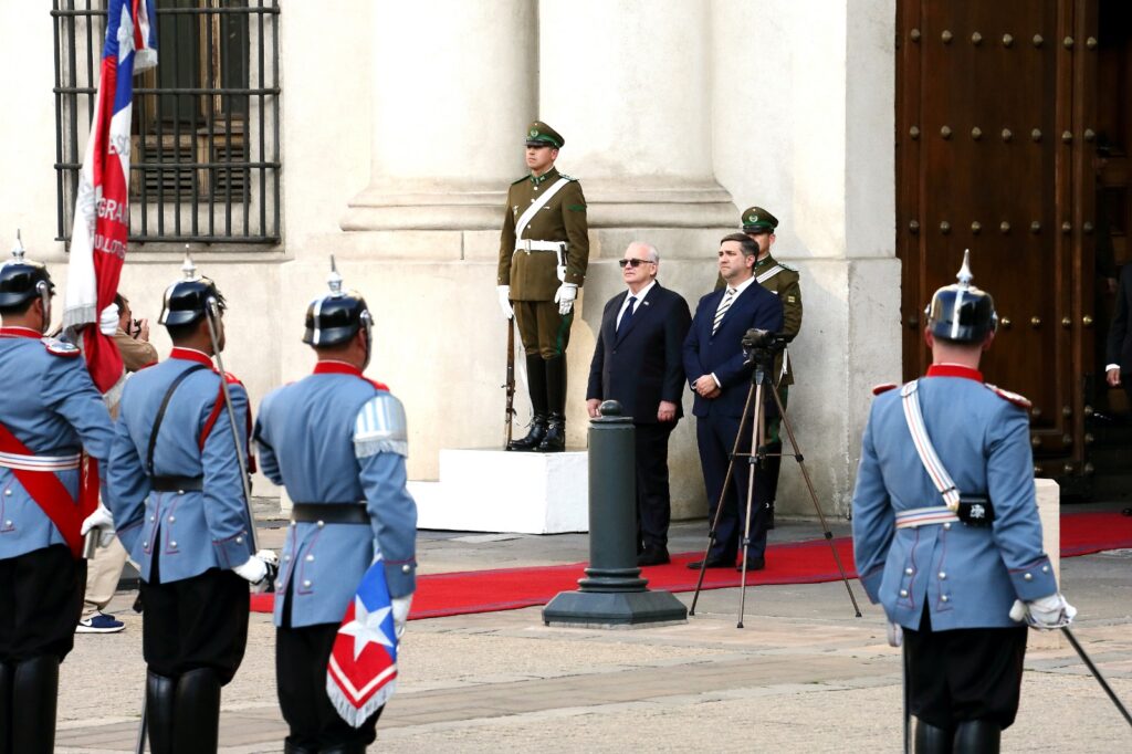 Embajador dominicano presenta Cartas Credenciales ante presidente de Chile | 3 | Embajador dominicano presenta Cartas Credenciales ante presidente de Chile - Noticias de hoy en República Dominicana | De Último Minuto