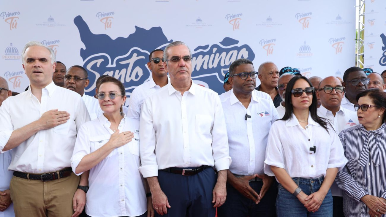 Abinader promete transformar Capotillo: ¡Adiós al estigma, hola a la renovación! Abinader promete transformar Capotillo: ¡Adiós al estigma, hola a la renovación!