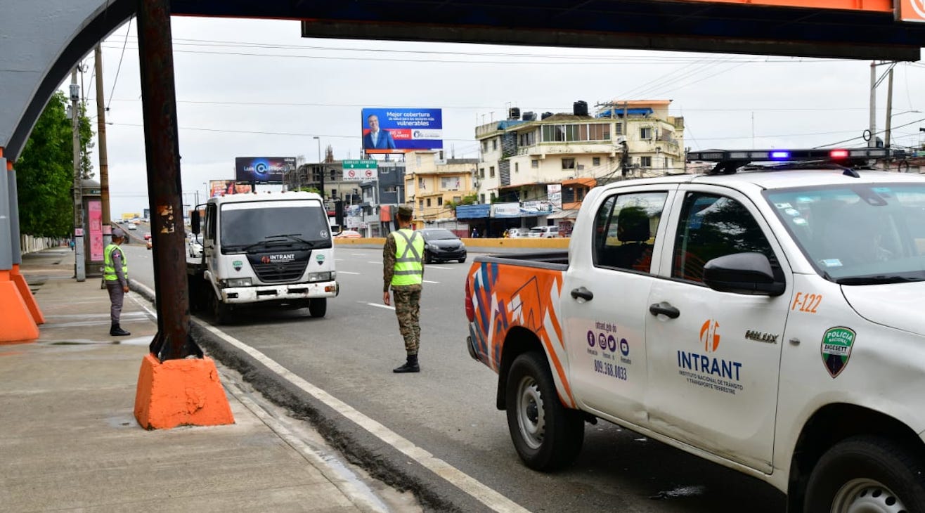 TSA rechaza acción de amparo contra cobro de multas y grúas por mal estacionamiento