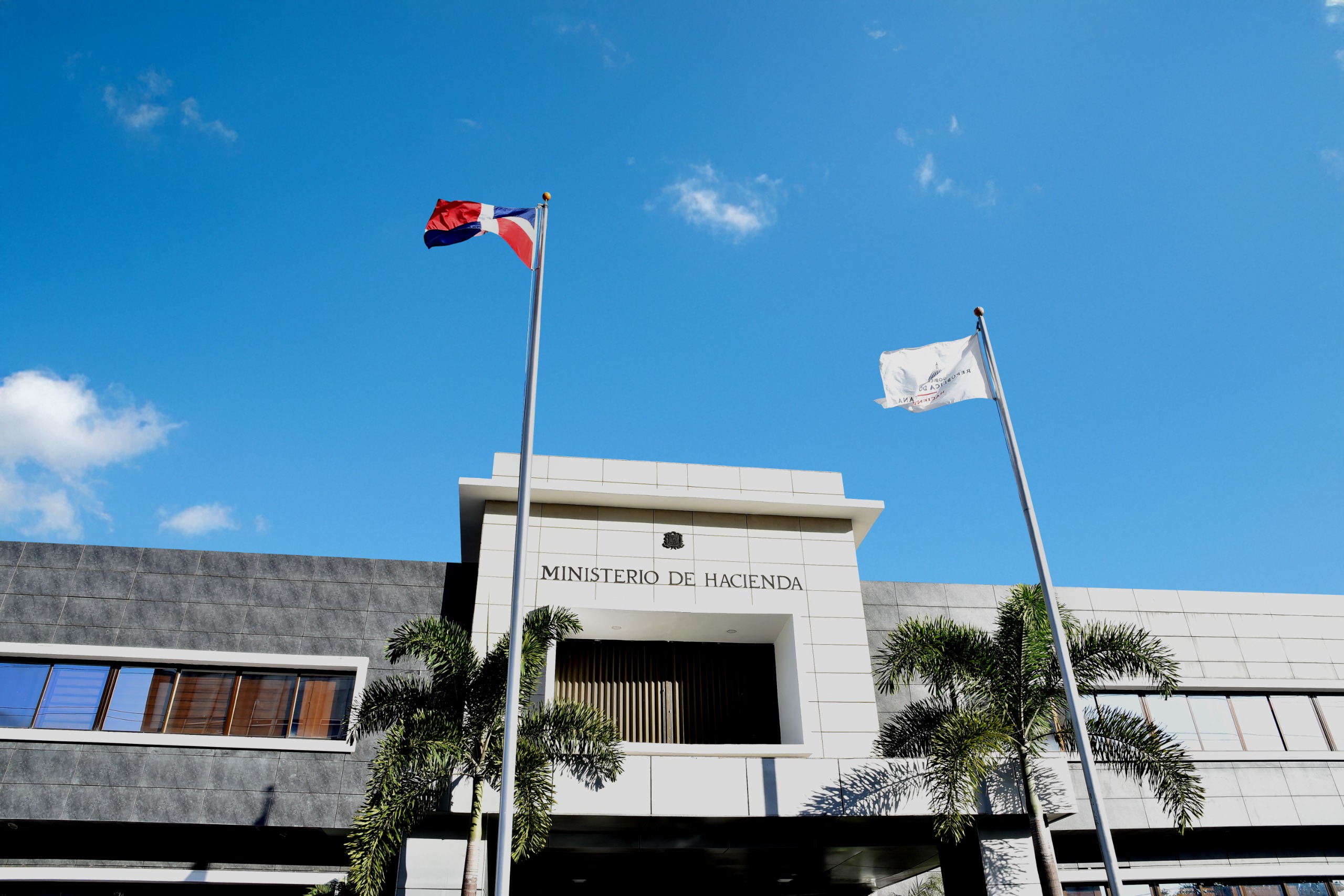 Moody’s mejora la calificación de RD a “Ba2” con perspectiva estable - Noticias de hoy en República Dominicana | De Último Minuto