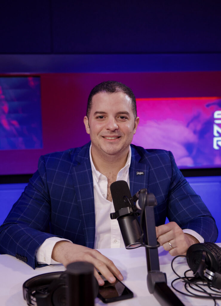 Gabi Desangles es víctima de usurpación de identidad literaria; plantea acciones legales contra escritor de los libros | 2 | Gabi Desangles es víctima de usurpación de identidad literaria; plantea acciones legales contra escritor de los libros - Noticias de hoy en República Dominicana | De Último Minuto