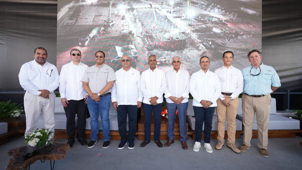 Ministro Joel Santos supervisa construcción Generadora San Felipe I | 3 | Ministro Joel Santos supervisa construcción Generadora San Felipe I - Noticias de hoy en República Dominicana | De Último Minuto