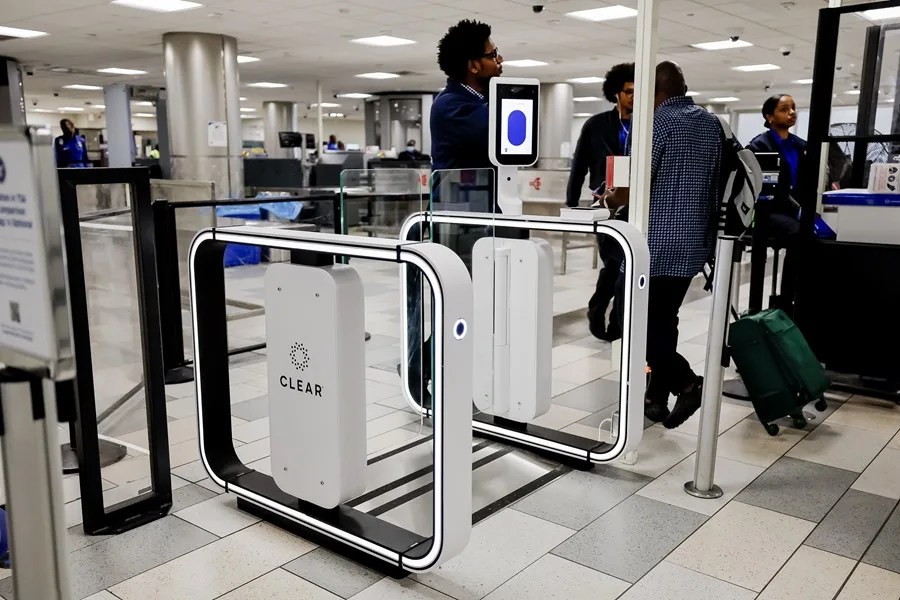 EE.UU. moderniza sus aeropuertos con controles biométricos rumbo al Mundial 2026 - Noticias de hoy en República Dominicana | De Último Minuto