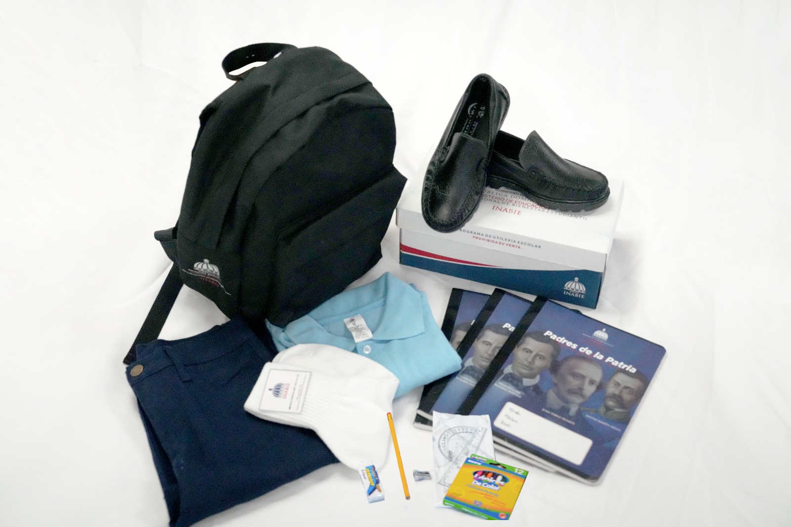 Kit escolar de Inabie.
