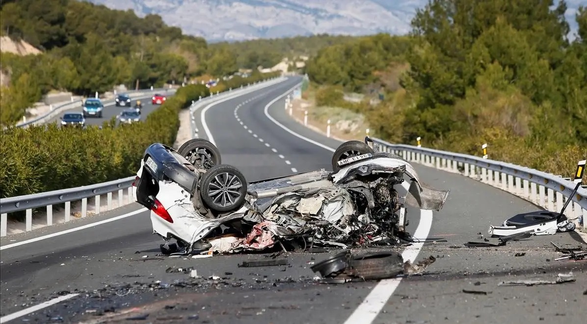 Accidente de tránsito deja dos fallecidos y un herido en Otaña, Monte Plata - Noticias de hoy en República Dominicana | De Último Minuto