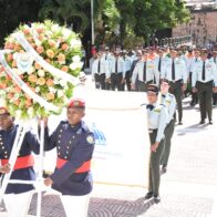 COMIPOL celebra su aniversario 13 con ofrenda floral a los Padres de la Patria