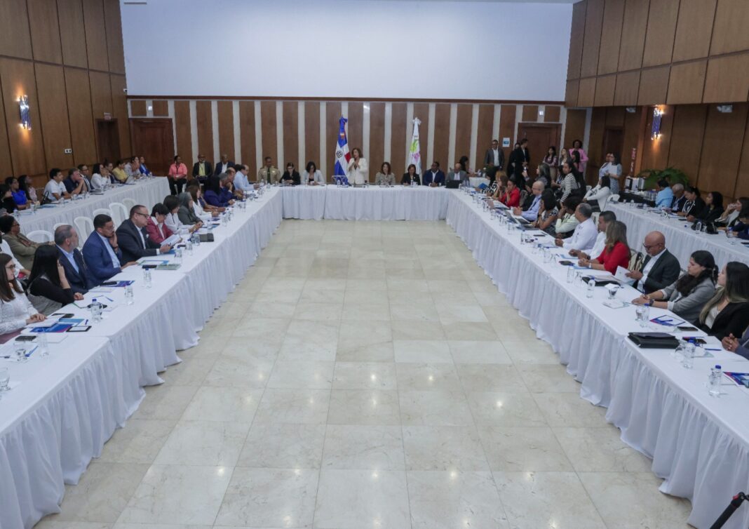 CONANI presenta plan de trabajo para la reforma de la Ley 136-03 sobre Código del Menor