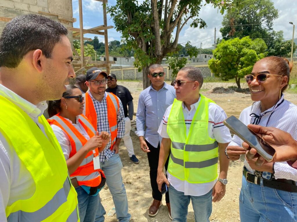 Infraestructura Escolar interviene Liceo Experimental y recinto UASD de Elías Piña | 4 | Infraestructura Escolar interviene Liceo Experimental y recinto UASD de Elías Piña - Noticias de hoy en República Dominicana | De Último Minuto