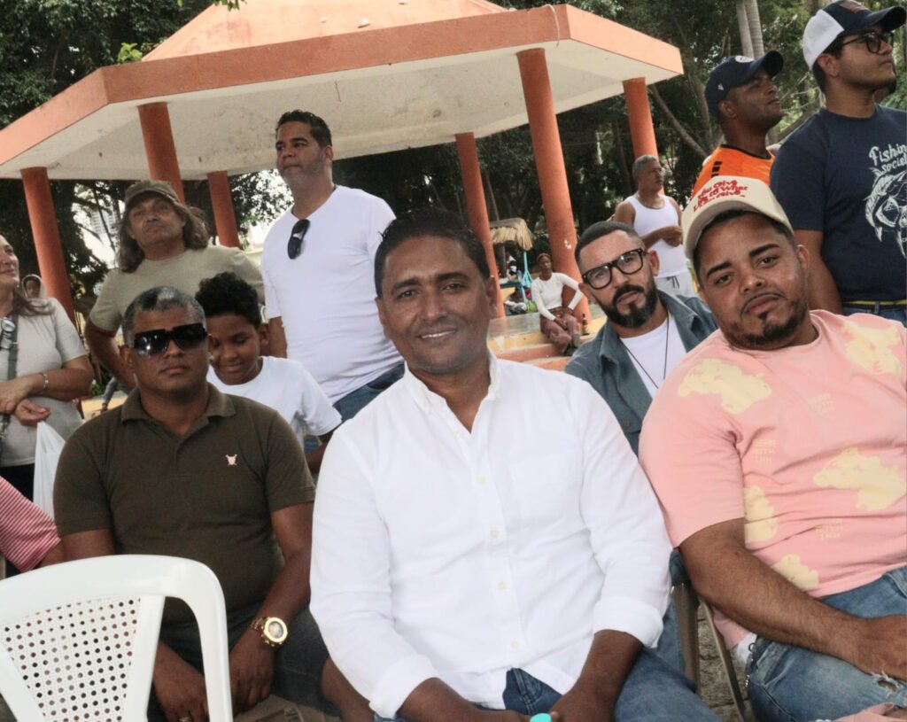 Cientos de personas se dan cita en la Feria Agropecuaria y Ecoturística 2025 en Azua | 5 | Cientos de personas se dan cita en la Feria Agropecuaria y Ecoturística 2025 en Azua - Noticias de hoy en República Dominicana | De Último Minuto