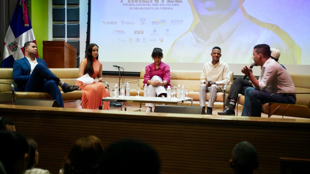 Panel Juventud Empoderada llevó mensajes que motivaron a la juventud de Baní - Noticias de hoy en República Dominicana | De Último Minuto