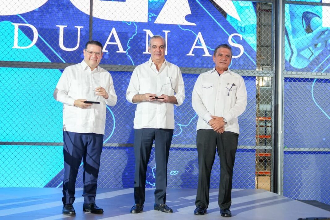 Gobierno inaugura nueva terminal courier en el AILA con capacidad para procesar más de 4 millones de paquetes al año