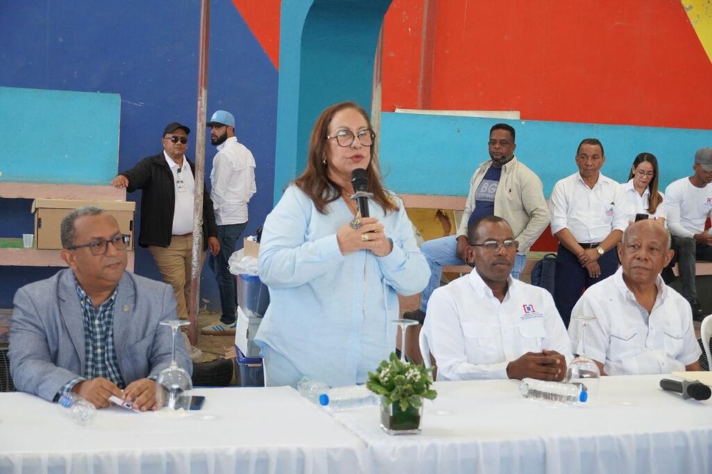 Inician trabajos de titulación en cinco sectores de Hato del Yaque, Santiago - Noticias de hoy en República Dominicana | De Último Minuto