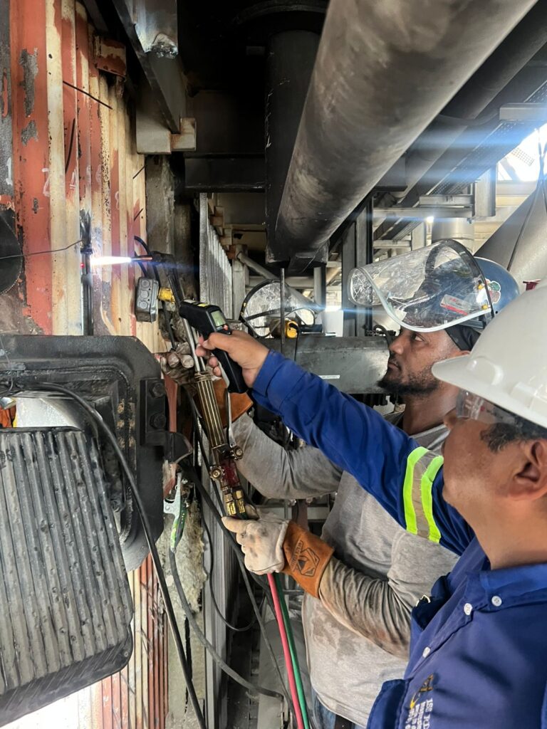 EGEPC trabaja para restablecer operación de Punta Catalina tras desperfecto en tubería | 2 | EGEPC trabaja para restablecer operación de Punta Catalina tras desperfecto en tubería