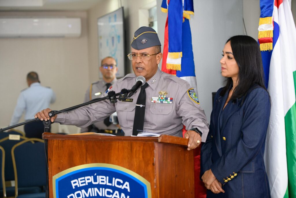 Gobierno destaca reducción de robos y mantiene tasa de homicidios en 8.2 por cada 100 mil habitantes | 4 | Gobierno destaca reducción de robos y mantiene tasa de homicidios en 8.2 por cada 100 mil habitantes - Noticias de hoy en República Dominicana | De Último Minuto