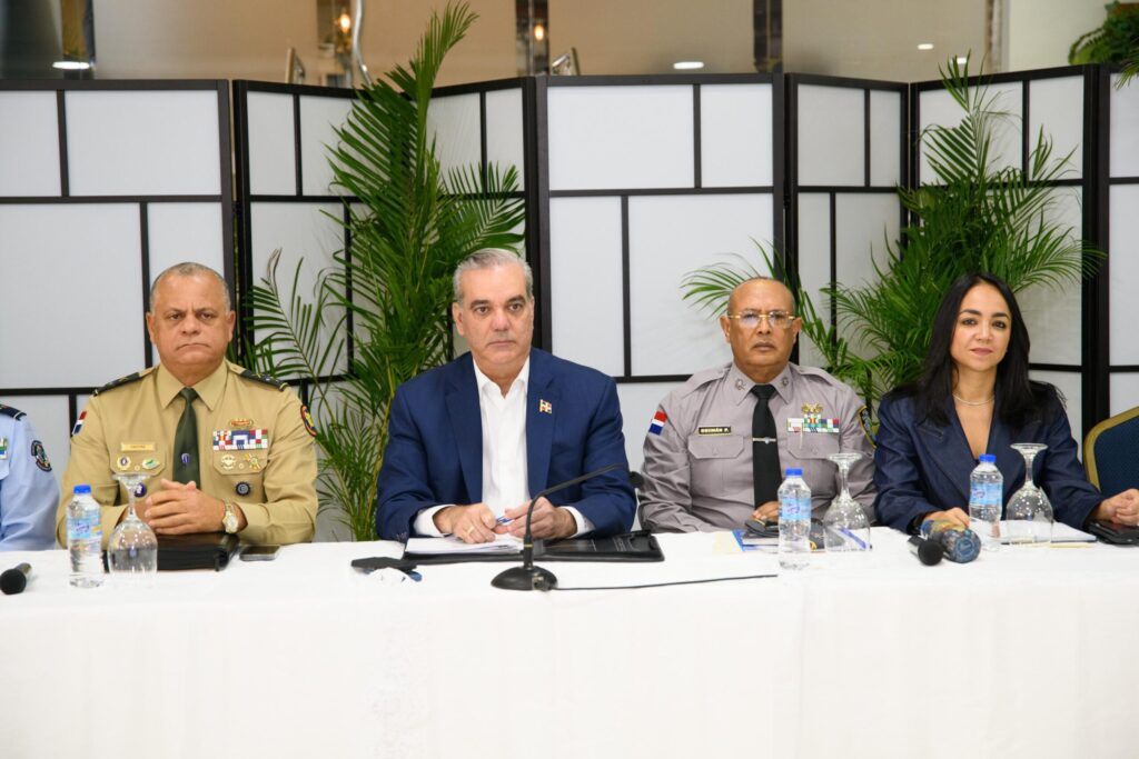 Gobierno destaca reducción de robos y mantiene tasa de homicidios en 8.2 por cada 100 mil habitantes | 3 | Gobierno destaca reducción de robos y mantiene tasa de homicidios en 8.2 por cada 100 mil habitantes - Noticias de hoy en República Dominicana | De Último Minuto